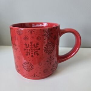 ❤️2/$20❤️ Tim Hortons 2021‎ Christmas Snowflake Red Mug